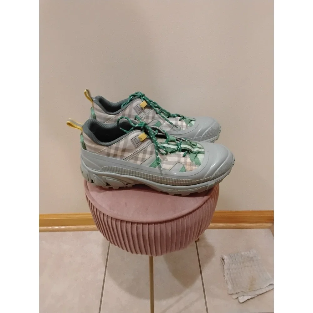 Burberry Men's Check Low Top Lace-Up Sneakers Gray Green - Pre-Owned